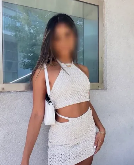 Elina, 29