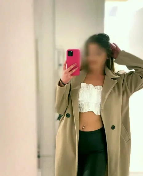 Jenni, 19