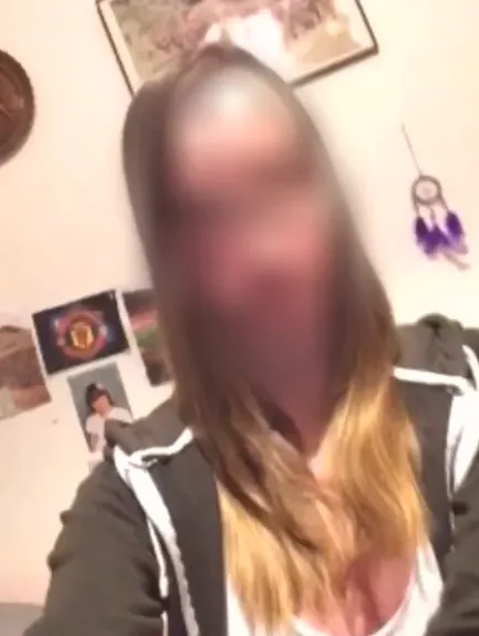 Olivia, 25